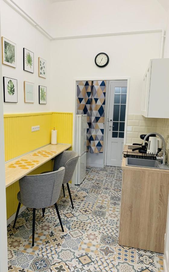Margaret Boulevard Apartment - With Balcony بودابست المظهر الخارجي الصورة