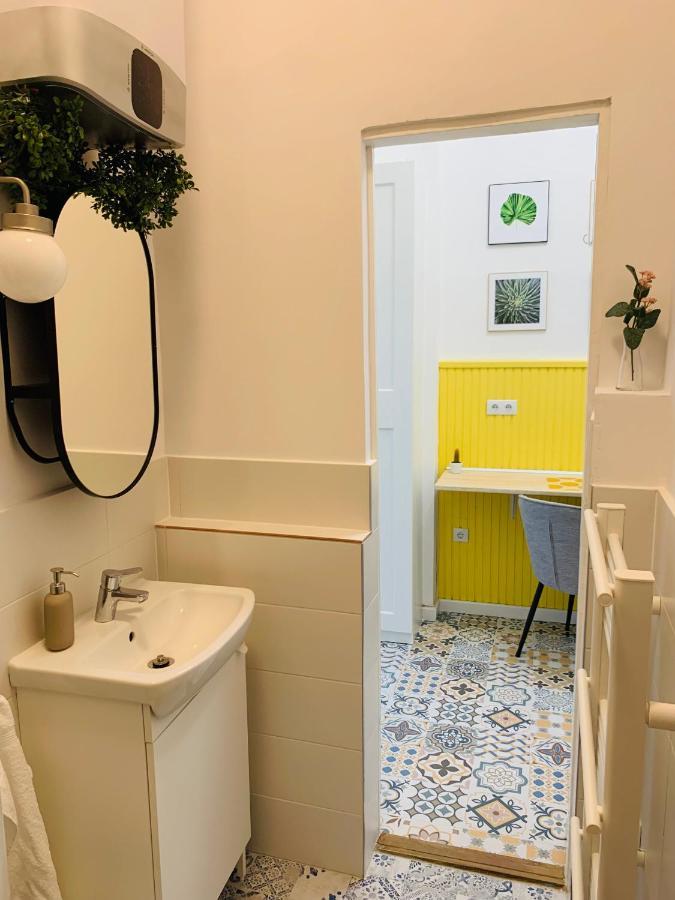 Margaret Boulevard Apartment - With Balcony بودابست المظهر الخارجي الصورة